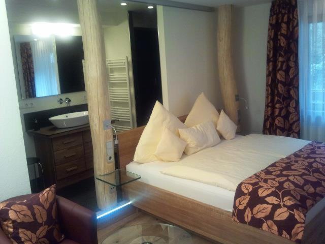 Holzschuhs Schwarzwaldhotel Байерсброн Екстериор снимка