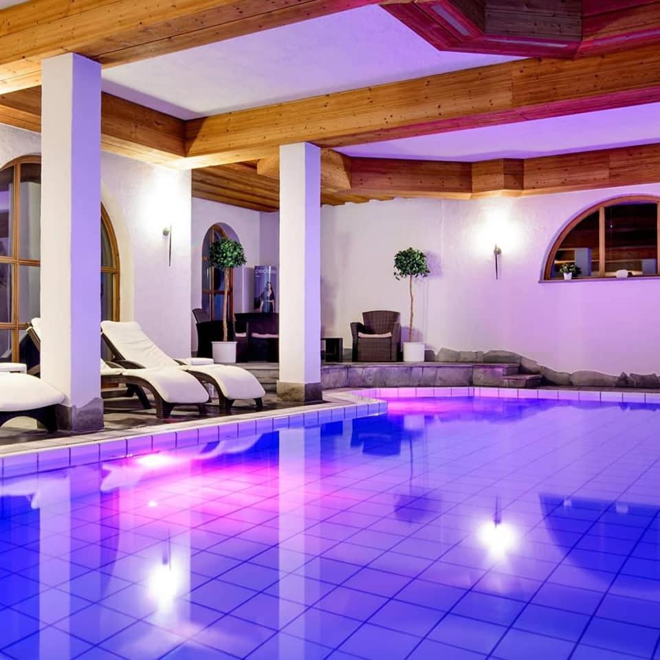 Holzschuhs Schwarzwaldhotel Байерсброн Екстериор снимка