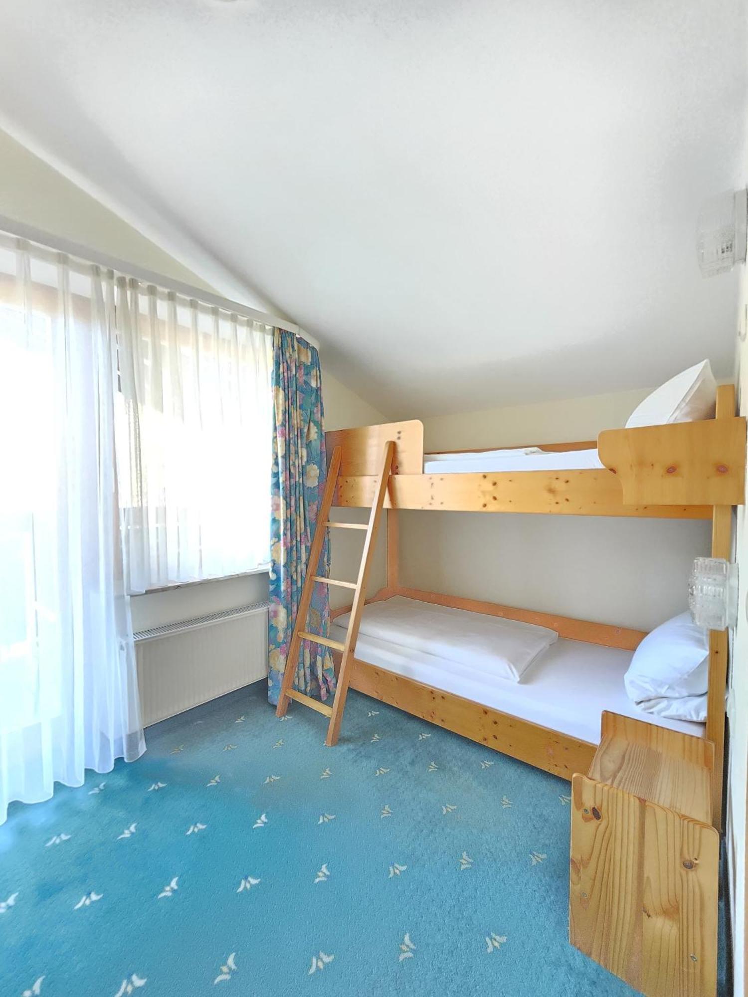 Holzschuhs Schwarzwaldhotel Байерсброн Екстериор снимка